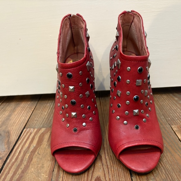 5 Vince Camuto Red Studded Peep Toe Booties - Picture 2 of 5